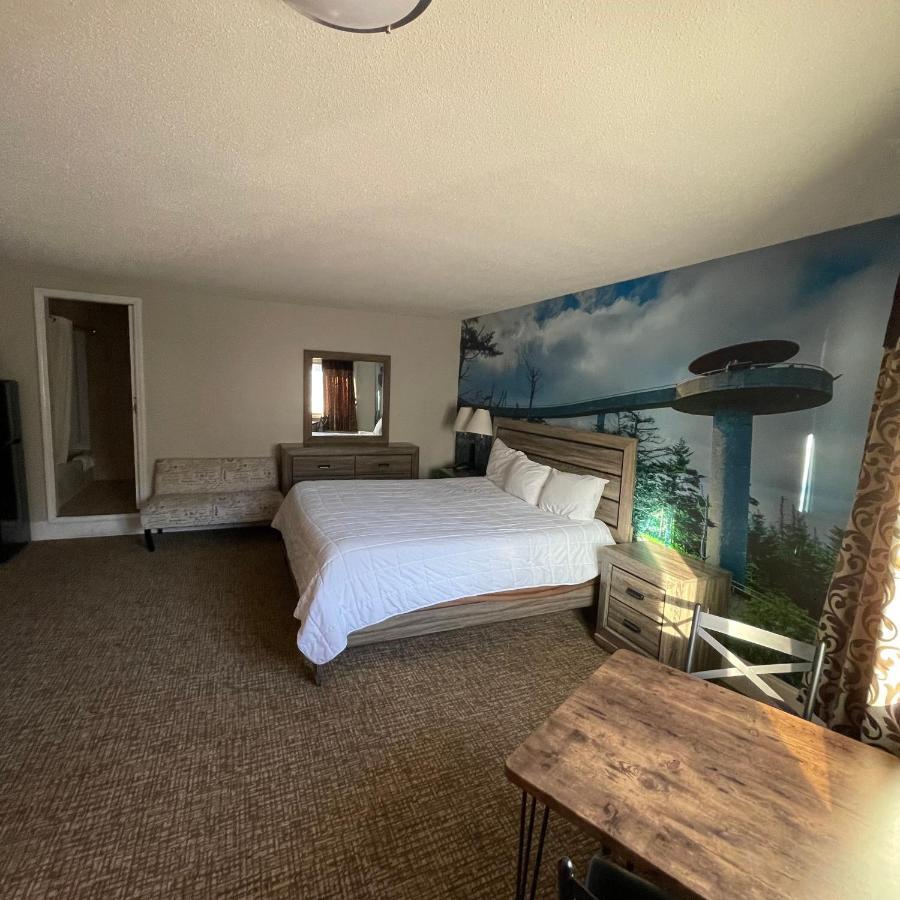 Country Town N' Suites แกตลิงเบิร์ก ภายนอก รูปภาพ