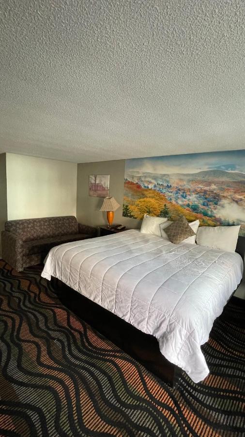 Country Town N' Suites แกตลิงเบิร์ก ภายนอก รูปภาพ